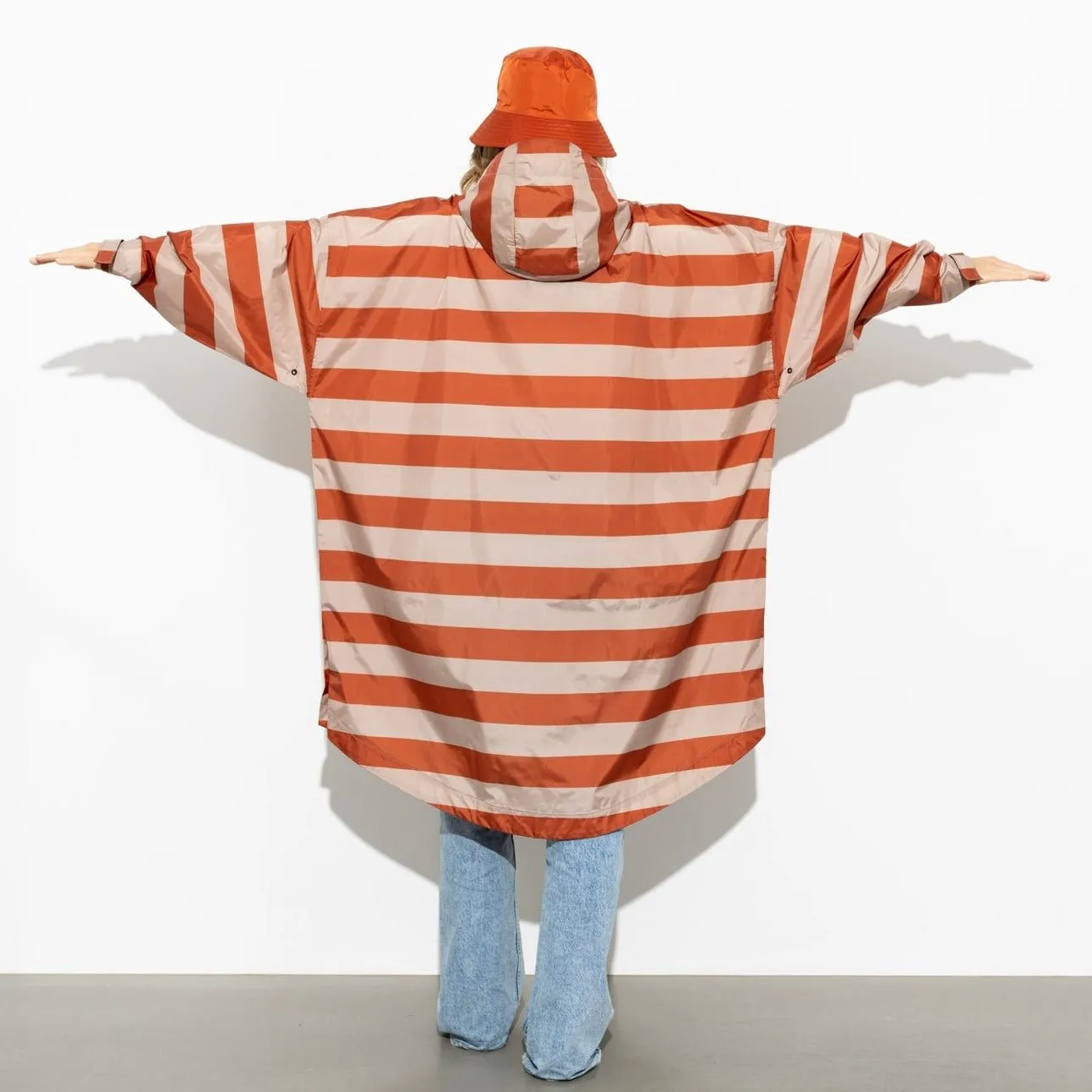 Raincoat bold stripes - cinnamon/latte