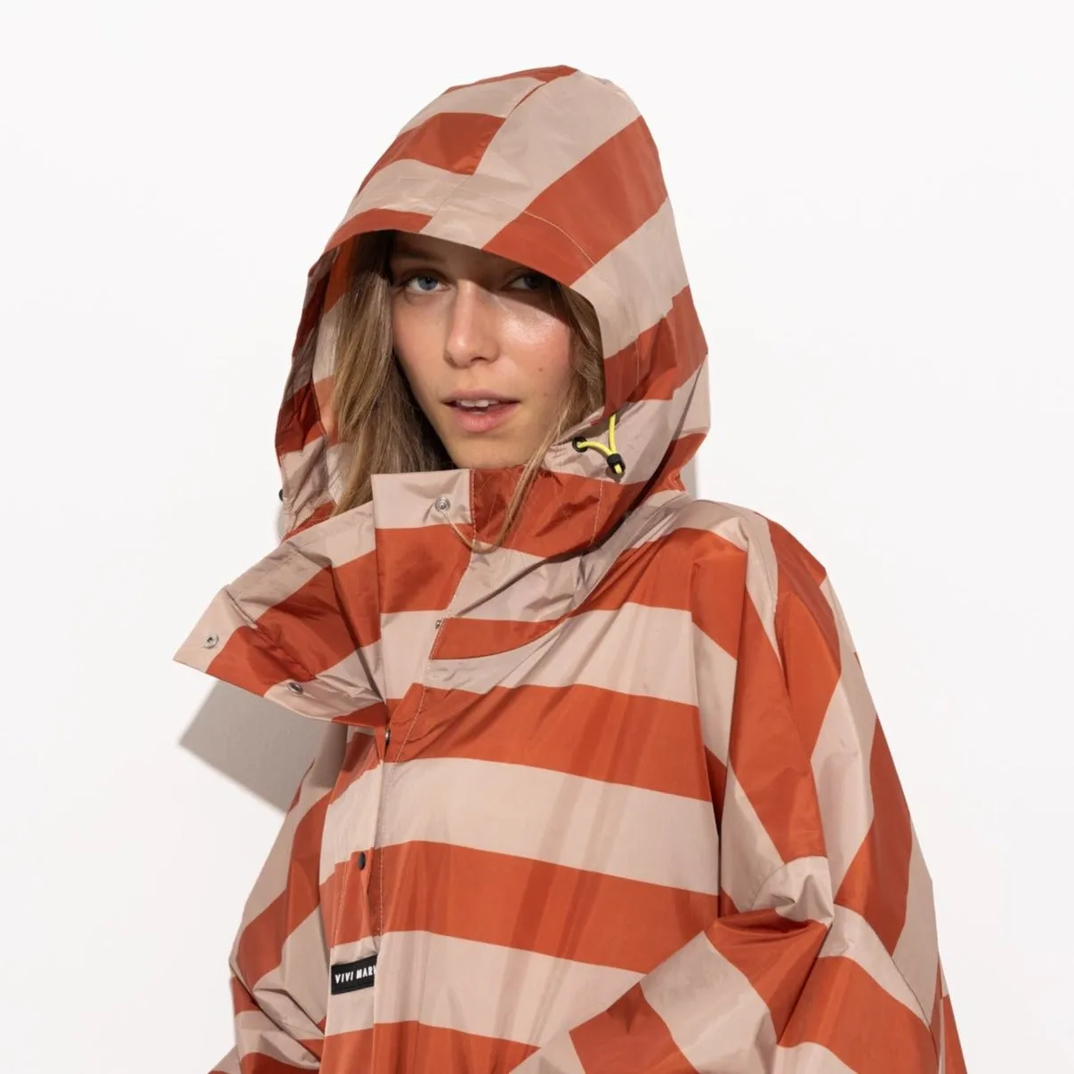 Raincoat bold stripes - cinnamon/latte